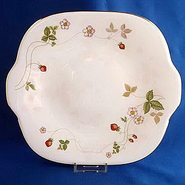 �E�F�b�W�E�b�h�iWedgwood�j���C���h�X�g���x���[ �p�X�e�� �a���a�v���[�g�i�M�j�s���N 26cm